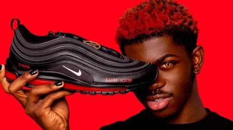 nike satan schuhe menschenblut